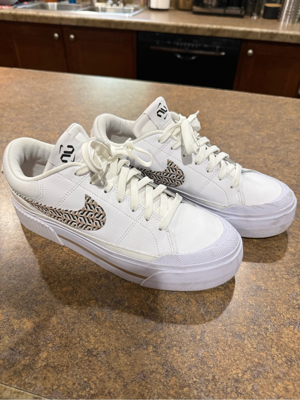 Nike Court Legacy Shoes - Picture 2 of 2